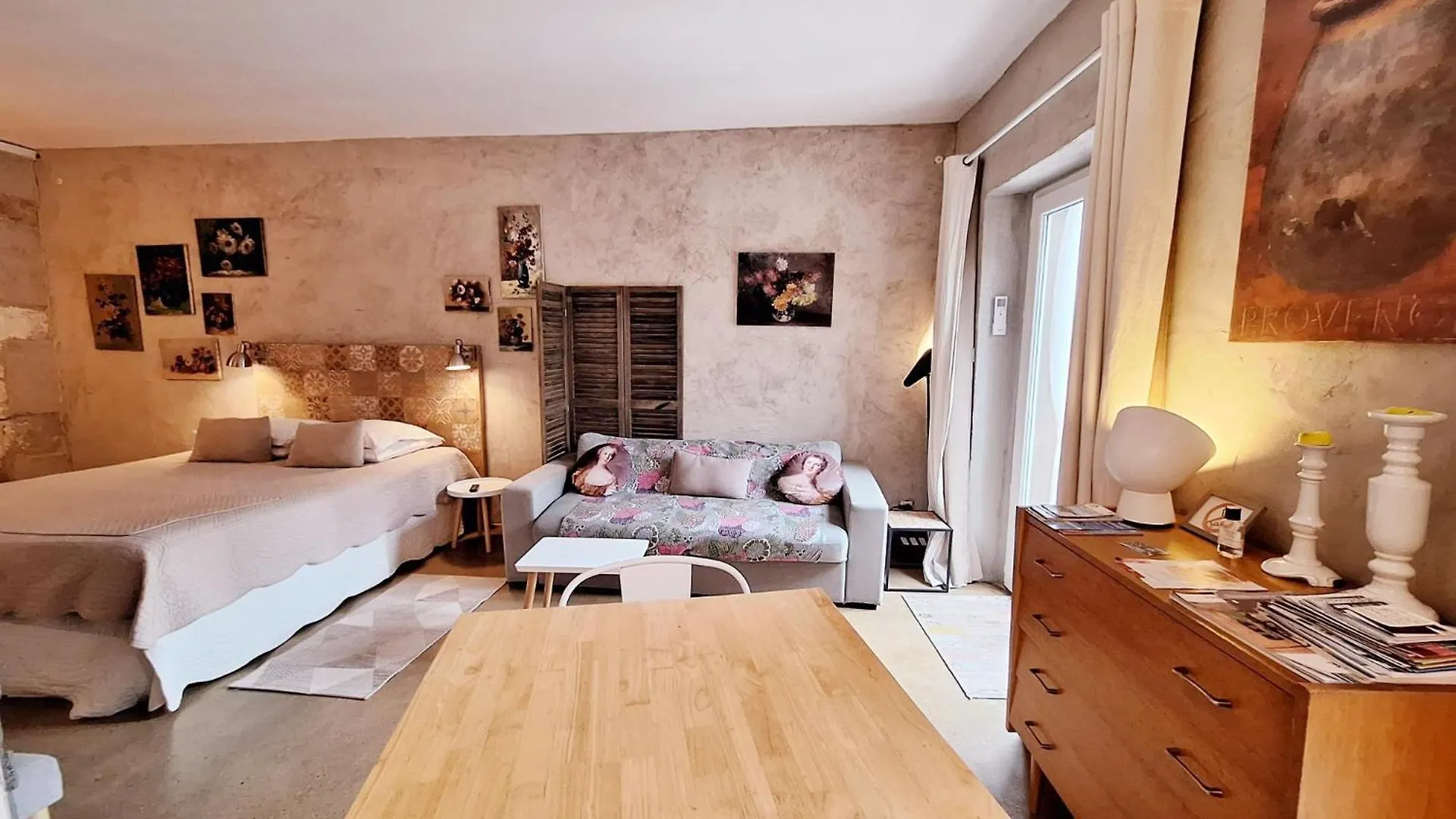Le Mas Des Bardes Pernes-les-Fontaines Holiday home
